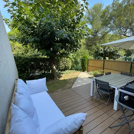 Appartement Duplex T3 Avec Jardin, Bord De Et Parking