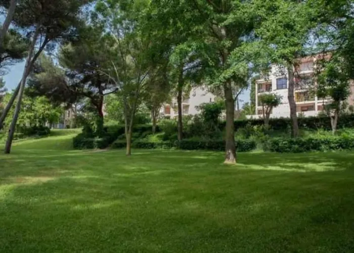 Duplex T3 Avec Jardin, Bord De Et Parking *